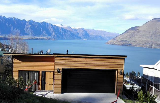 Sagittarius DH Lake View Villa - Foto 1