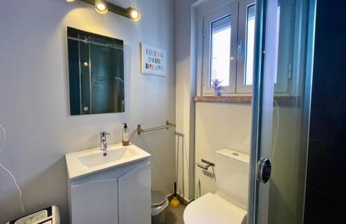 Central Retreat by the River, by TimeCooler - Foto 12