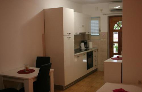 Apartments Tomislav - Photo 7