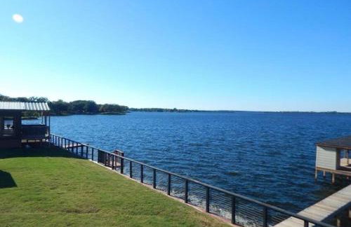 Lakefront Oasis with Private Hot Tub - Foto 20