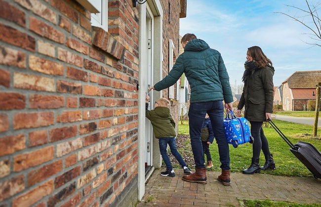 Villa With Garden in Holiday Park in Limburg - Photo 25
