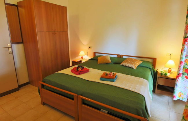 Lovely Holiday Home in Giannella near Beach - Photo 3