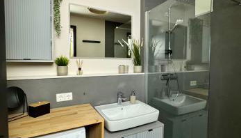 Ankommen & wohlfühlen - Ihr stilvolles Zuhause - Foto 5, towels, Shower, storage