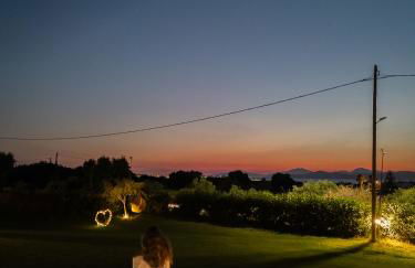 Aphrodite Luxury Suites, Private Heated Pool & Jacuzzi -Romantic Escape for Couples - Photo 65