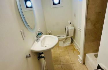 Stunning Sea Bright Home, 1 Block to Beach! - Foto 8