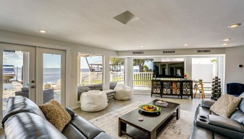 Luxurious Waterfront Home, 4 Mi to Sponge Docks! - Foto 5