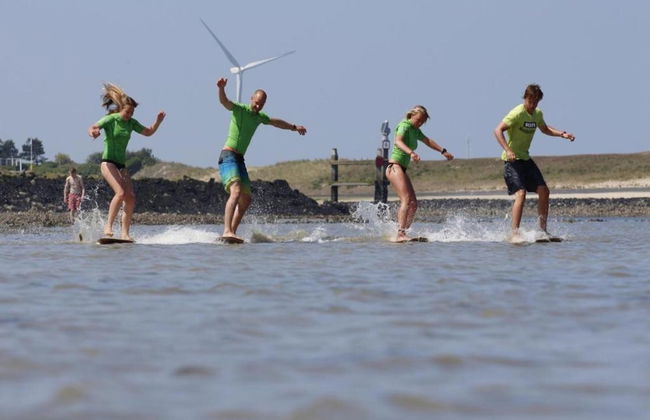 Restyled Villa With Dishwasher, Near the Beach - Photo 40