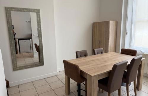 OULLINS T3 COSY 70M2 - 6 Pers 2 Chambre - 2 Mezzanines Métro & centre à Pied - Foto 14