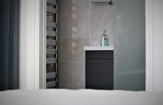 Warwick House - Photo 23