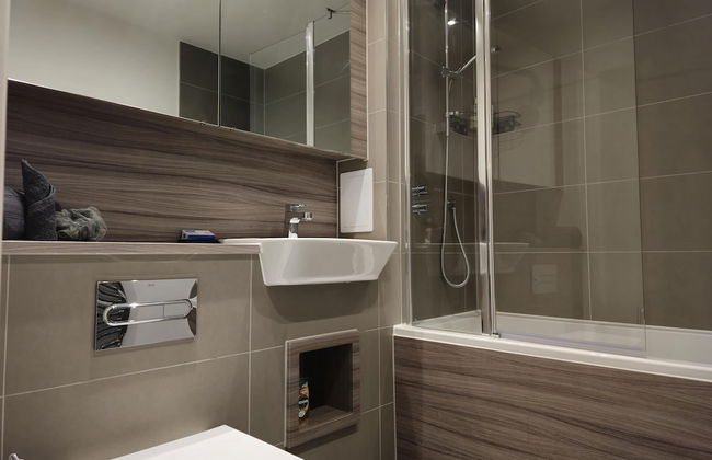 Luxurious 2-bed Haven in the Heart of Barking - Foto 20