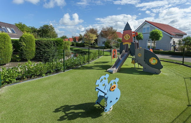 Detached House With Garden Near the Sea - Photo 8