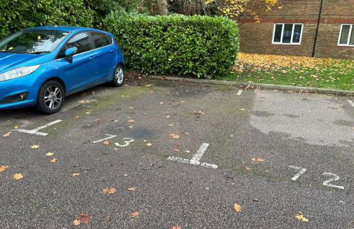 The Modern Balcony Apartment - 2 Bed 1 Bath Private Parking - Foto 18