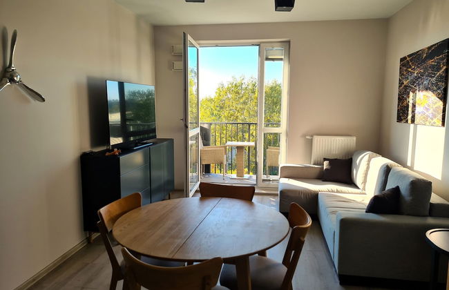 Comfy Apartment With Parking by Renters - Photo 27