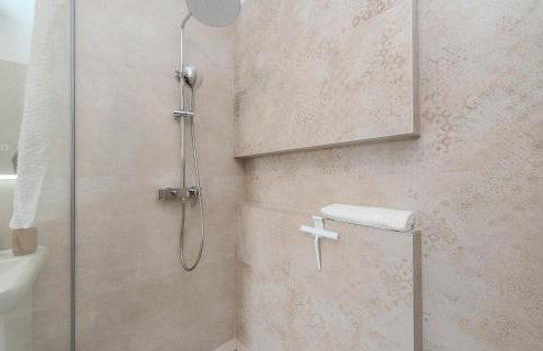 4 Bedroom Cozy Home In Jovici - Photo 37