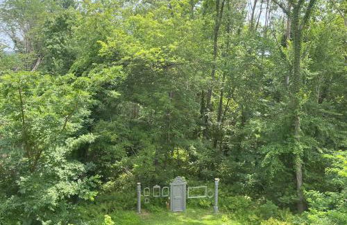 Swanky Mid-Modern Century-5 Decks-90 inch 4K Screen - Foto 27