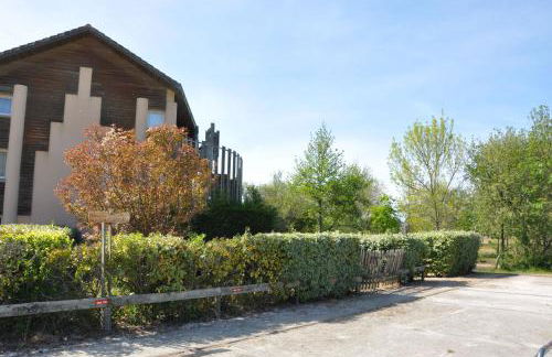 250 lake waterfront holiday apartment with garden - Foto 12