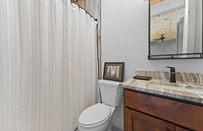 Blue Heron & Gray Fox by Avantstay 2 Lakefront Homes, Sleeps 44 Pool, Dock, Theater - Foto 65