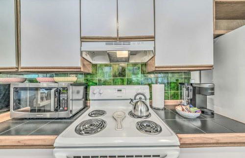 Cozy Cloudcroft Townhome about 1 Mi to Burro Ave! - Photo 13