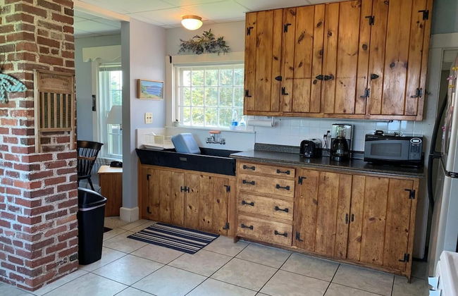 Geary House at Fifield Point - Photo 7