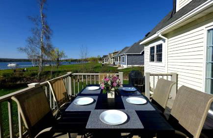 Summerside Cape on Crooked Lake ---Waterfront-Sunsets-Sleeps 12 - Foto 46