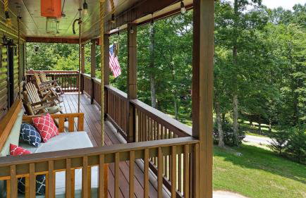 3-Story Private Cabin with Hot Tub and Fire Pit - Foto 32