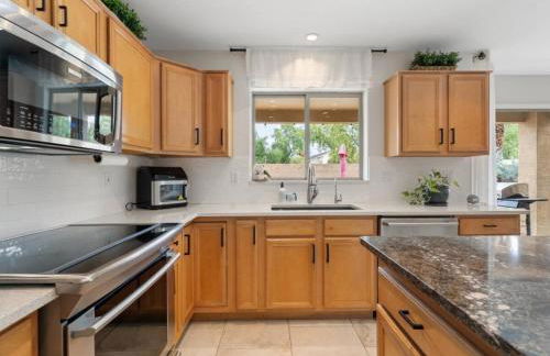 Gilbert Oasis Pool Home - Photo 8