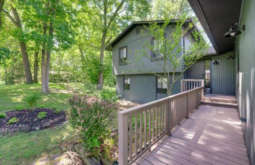 Lakefront Retreat with Views and Decks and Fire Pit - Foto 34
