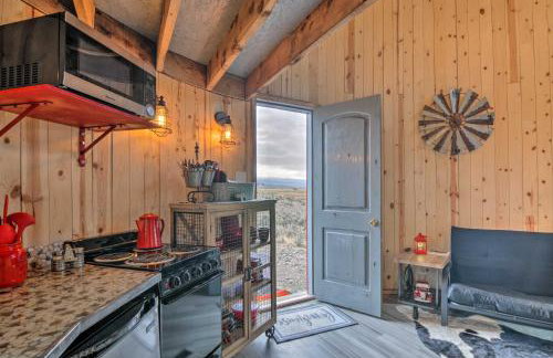 Unique Utah Tin Cabin with Mountain Views! - Foto 9