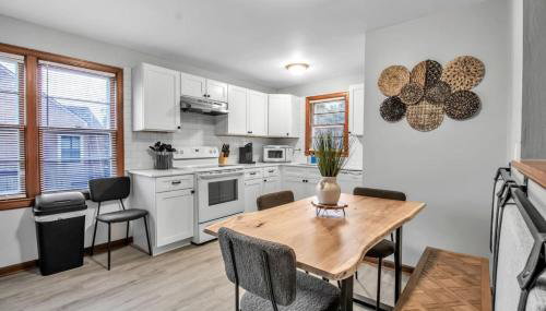 Entire House Walkable to Niagara Falls and Aquarium - Foto 3