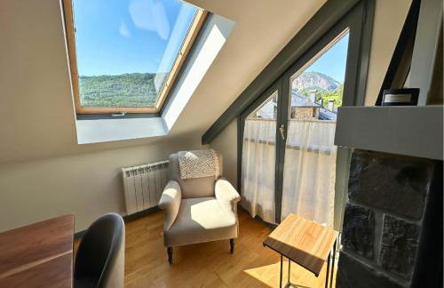 Caldares Exclusivo Ático en El Pueyo de Jaca - Foto 9