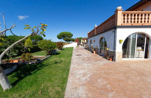 Catalunya Casas Beautiful villa just 25 km from the beach of Lloret de Mar - Foto 28