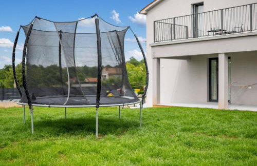 Holiday Home Villa Family Love mit Garten und Spielplatz by Interhome - Foto 8