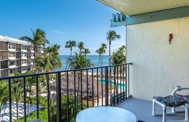 Beautiful Unit In One Of The Most Prestigious Condo Complex In Islamorada 2 Bedroom Condo by RedAwning - Photo 24