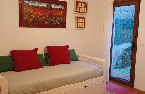 Piso con preciosas vistas, patio privado y amplio garaje - Photo 3