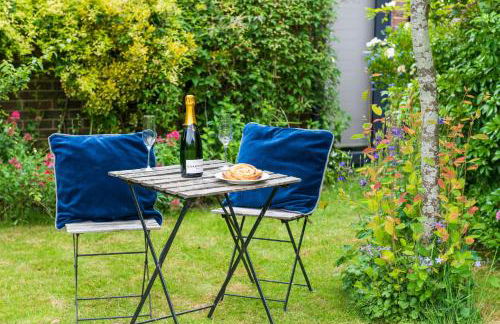 Lewes Heights is a spacious modern luxury home with stunning views - Foto 27