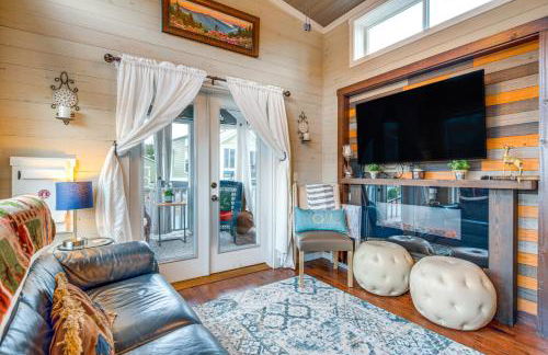 Tiny Home in Flat Rock Easy Access to I-26! - Photo 4