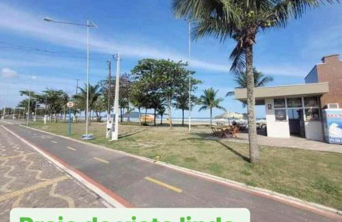 Piscina aquecida, 3 dorms ar condicionado, Cervejeira e Bilhar, a 500 metros do Mar - Foto 45