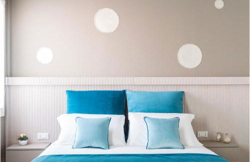 Tiffany Silver - Photo 4