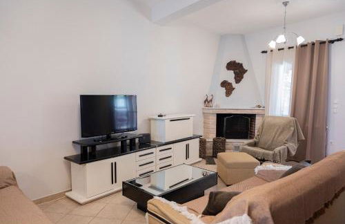 Maria's House - Photo 2