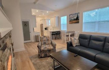 New 2024 Downtown Gem King Bed Smart Home - Foto 30