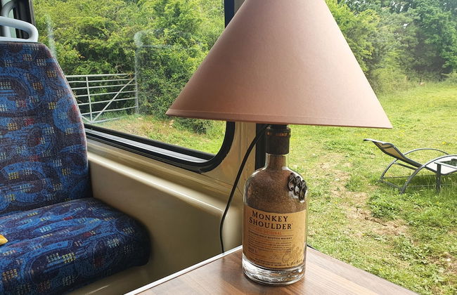 Double Decker Bus on an Alpaca Farm Sleeps 8 - Foto 46