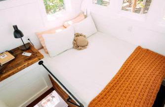 Breathtaking Tree House with Jacuzzi and Lofted Interior in Georgia - Foto 4