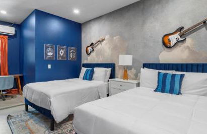 Spacious Group Home Near Rainey - Pool, Hot Tub - Foto 24