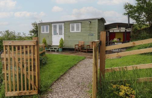 The Journeyman Luxury Shepherds Hut - Photo 1