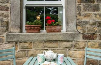 Characterful 2 bed cottage in excellent location - Photo 31