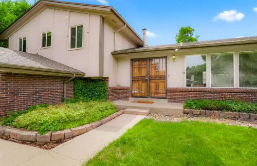 Large Home, 2 Living Rooms, Great for Family/Pets! - Foto 30