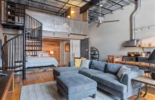 Industrial Modern Loft in Downtown Lafayette - Foto 15