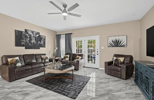 Spacious 5BR l River Float l Pool l Fire Pit - Foto 13