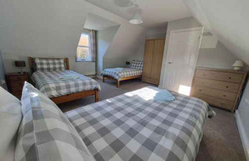 Otter House - Photo 16