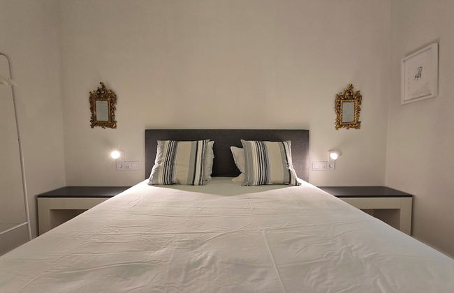 Madrid Center Charm Apartment 1 Bedroom - Photo 2